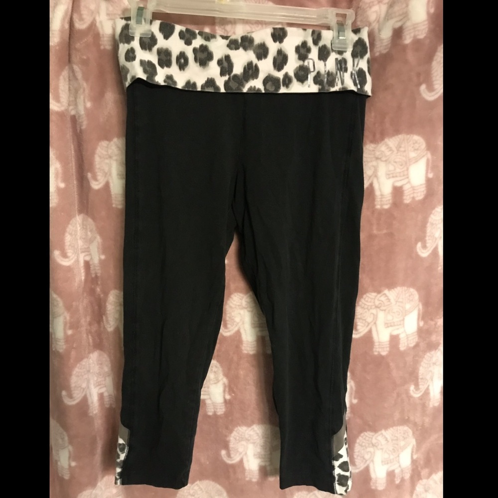 Victoria’s Secret Cropped Yoga Pants